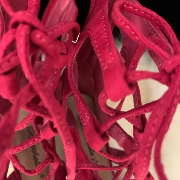 Pink heels - Picture 2 of 3